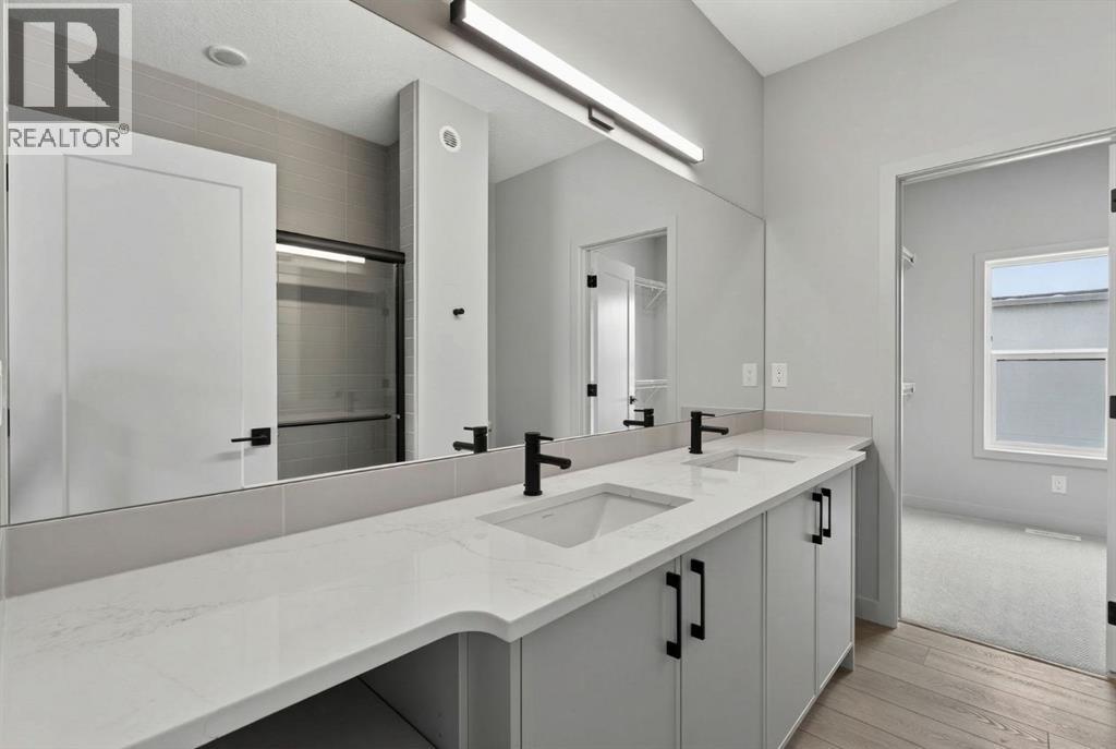 645 53 Avenue SW — photo 14