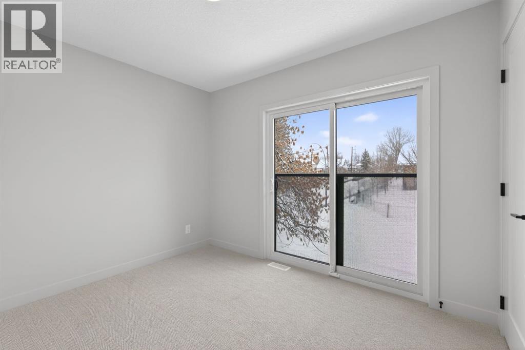 645 53 Avenue SW — photo 10
