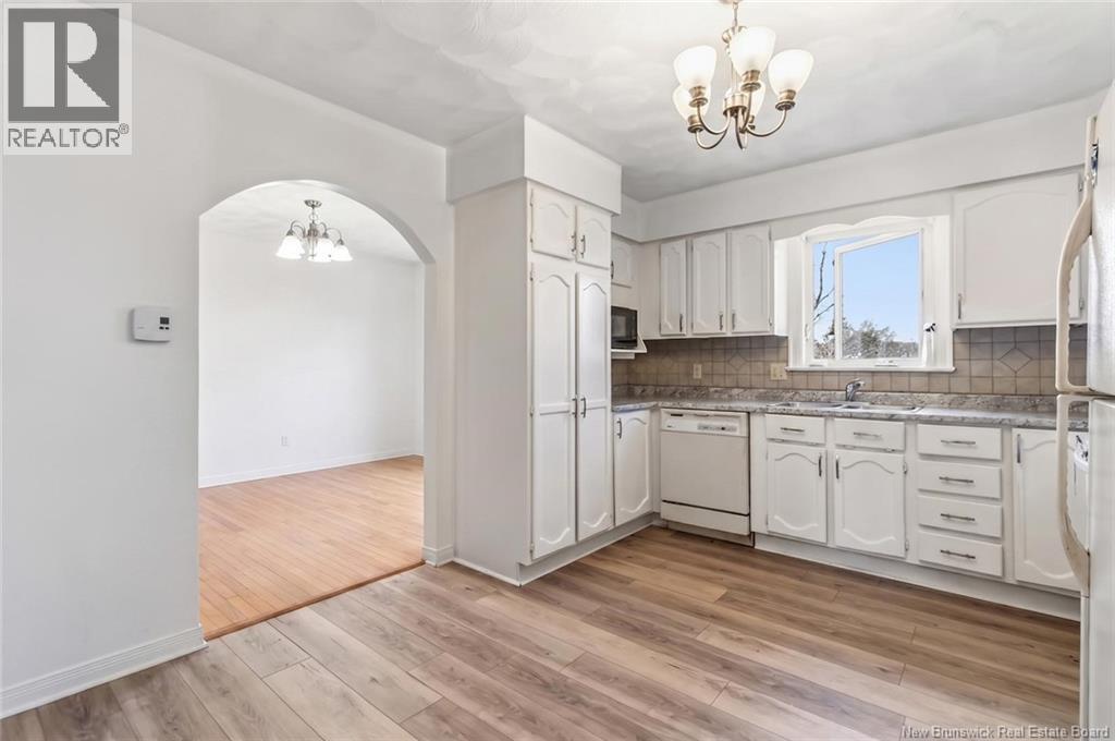 27 Woodstone Crescent - 6