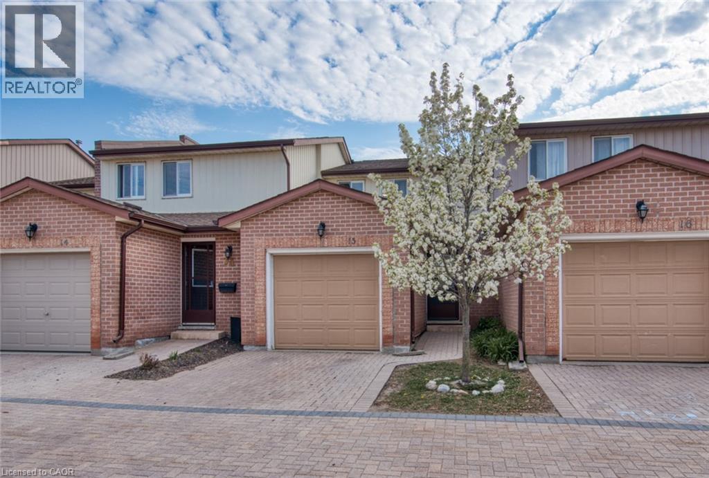 25 VALLEYVIEW Road Unit# 15, Kitchener, Ontario, N2E1L5 — Photo 14