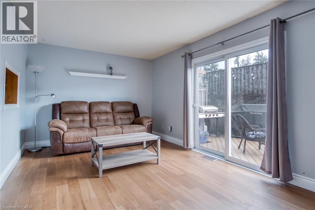 25 VALLEYVIEW Road Unit# 15, Kitchener, Ontario, N2E1L5 — Photo 19