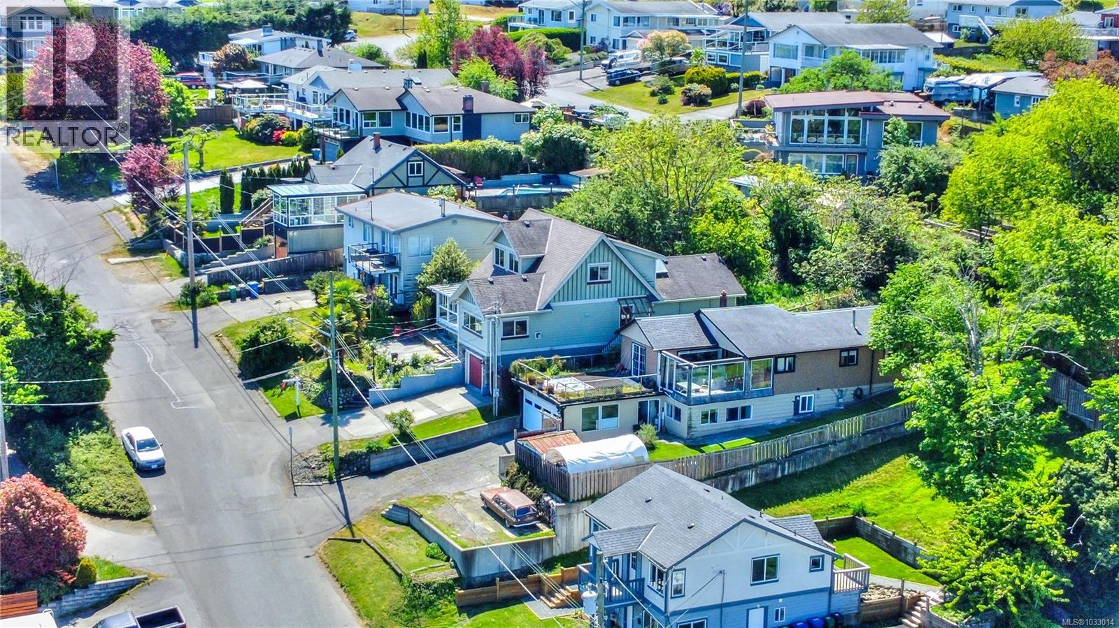 1361 Discovery Ave - 75