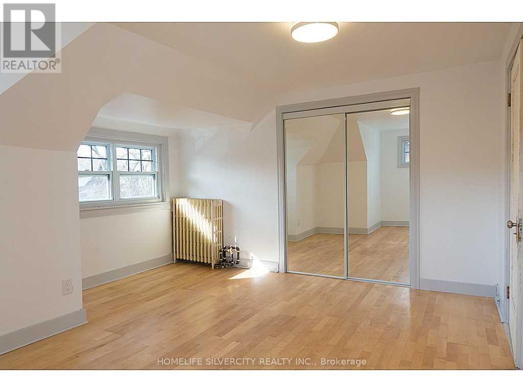 147 HOLTON AVENUE S - 10