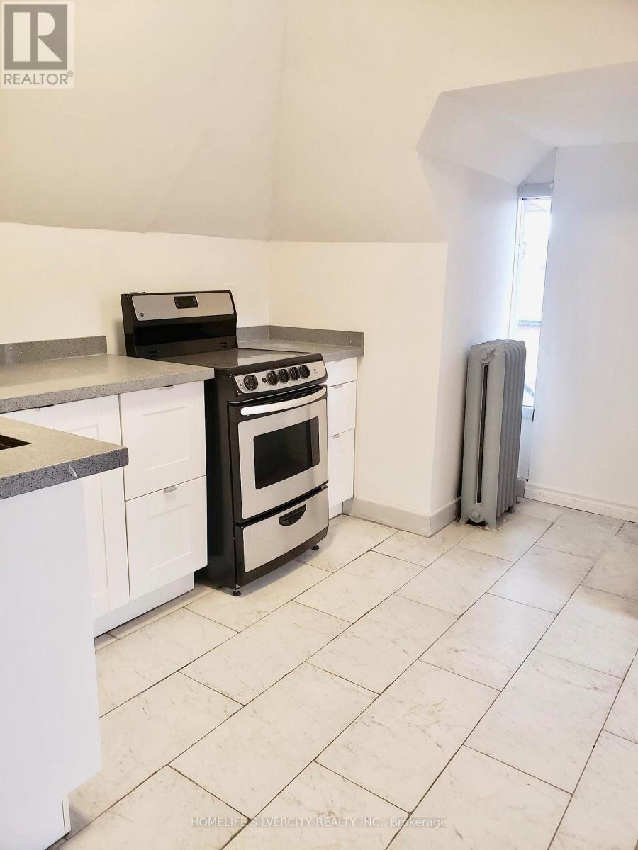 147 HOLTON AVENUE S - 7