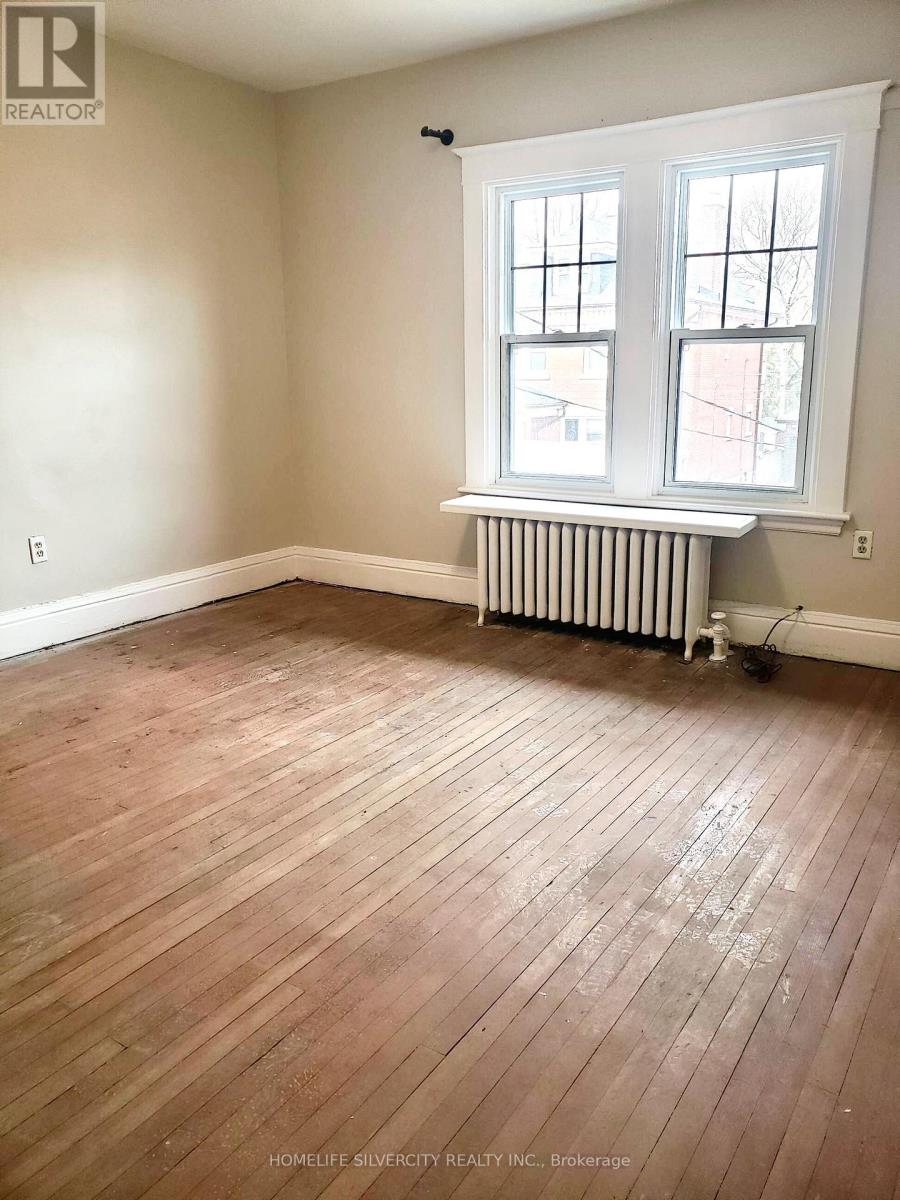 147 HOLTON AVENUE S - 9