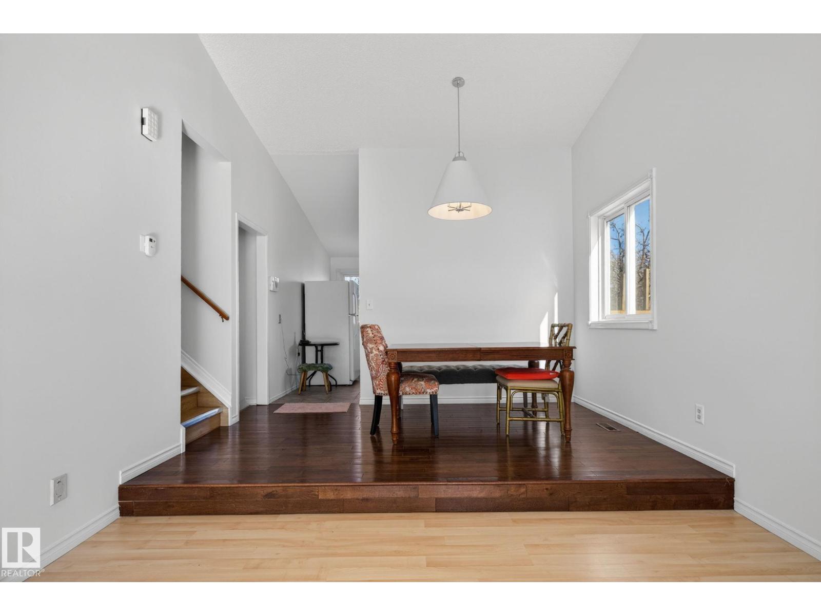 8403 190 ST NW, Edmonton