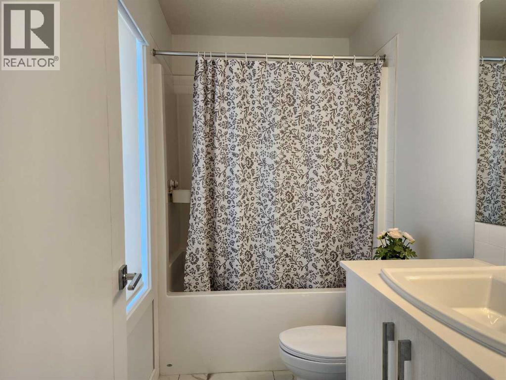 #602 335 Creekside Boulevard SW - 18
