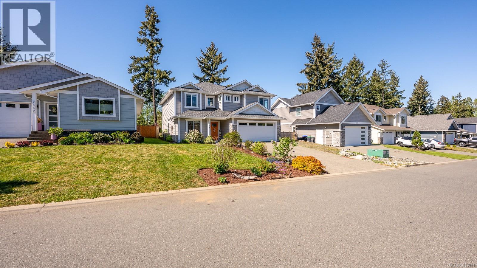 2563 Brookfield Dr - 4