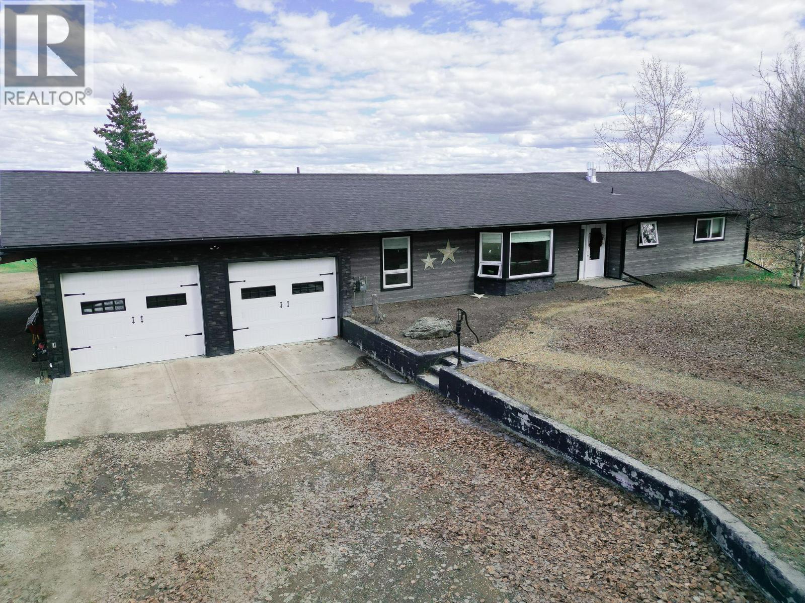 9084 227 Road - main photo