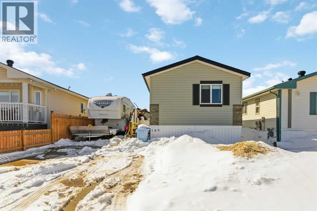 140 Ewashko Crescent, Fort McMurray