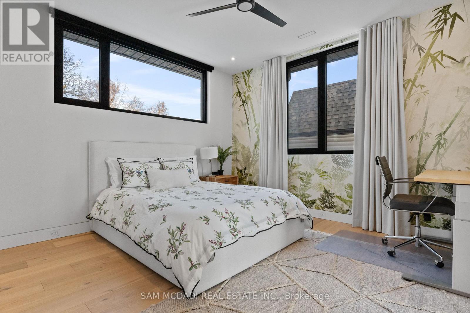 2186 HARCOURT CRESCENT - 29