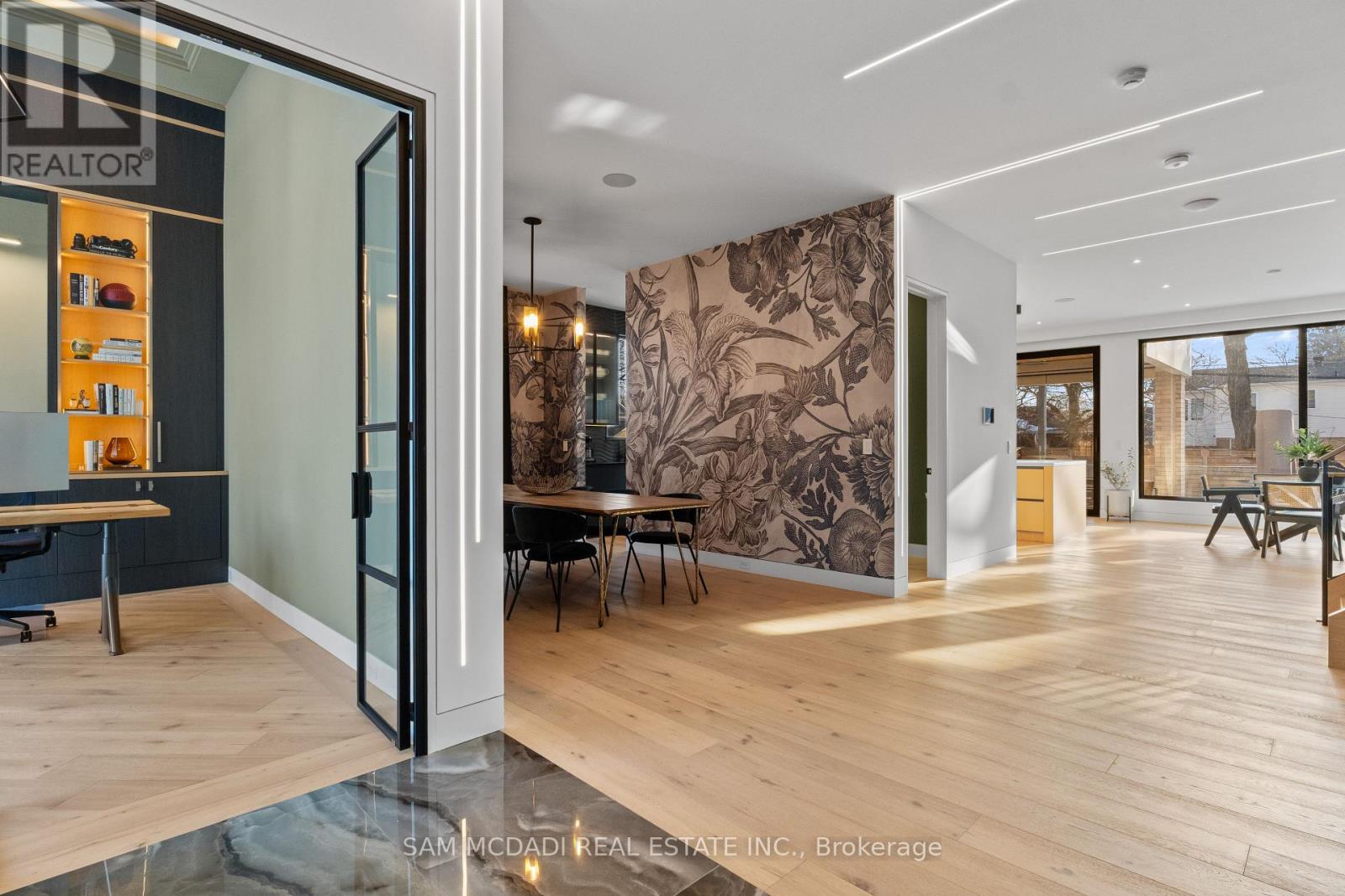 2186 HARCOURT CRESCENT - 5