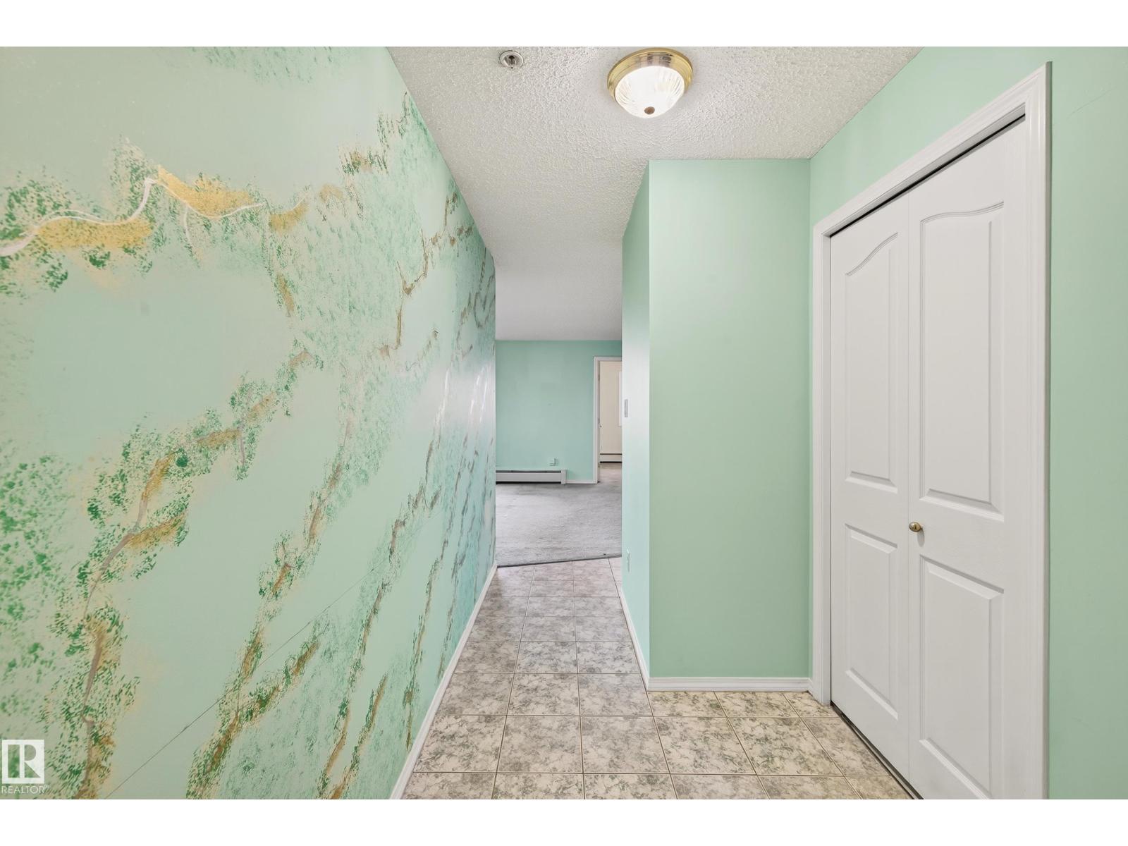 #301 10511 42 AV NW, Edmonton