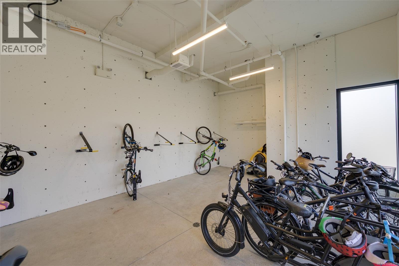 #PH5 2285 Bowker Ave - 38