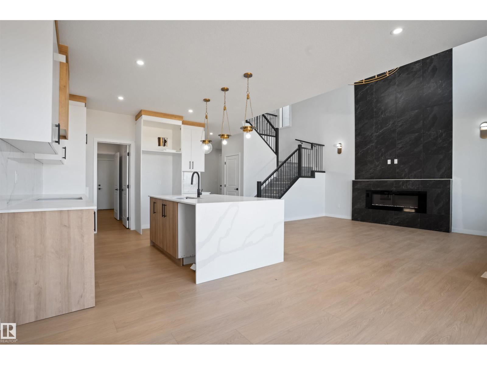 1849 Crossbill LO NW, Edmonton