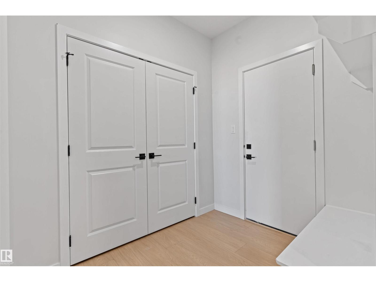 1849 Crossbill LO NW, Edmonton