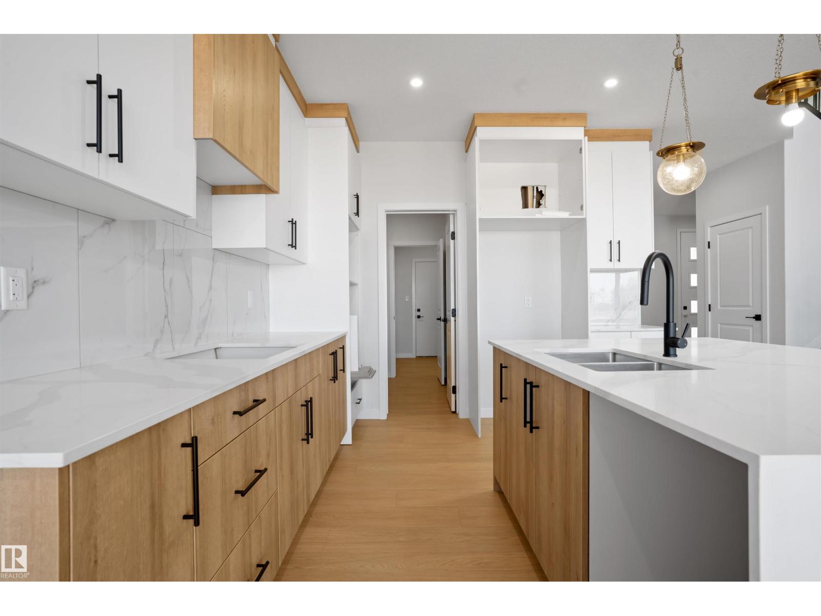 1849 Crossbill LO NW, Edmonton