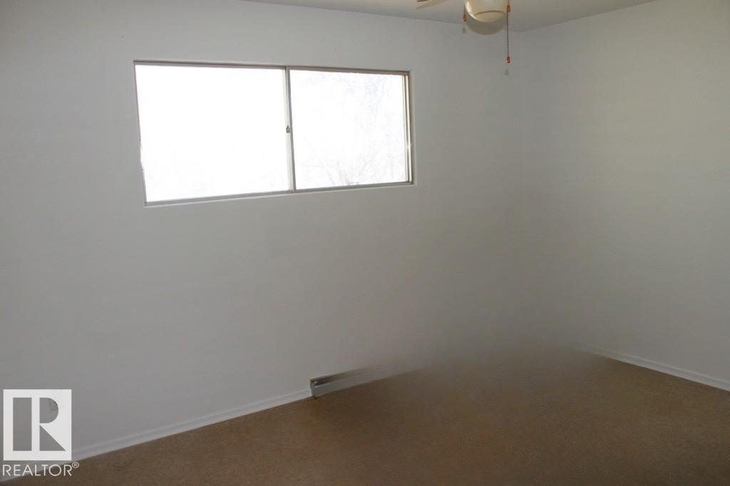 4823 55 AV, Tofield