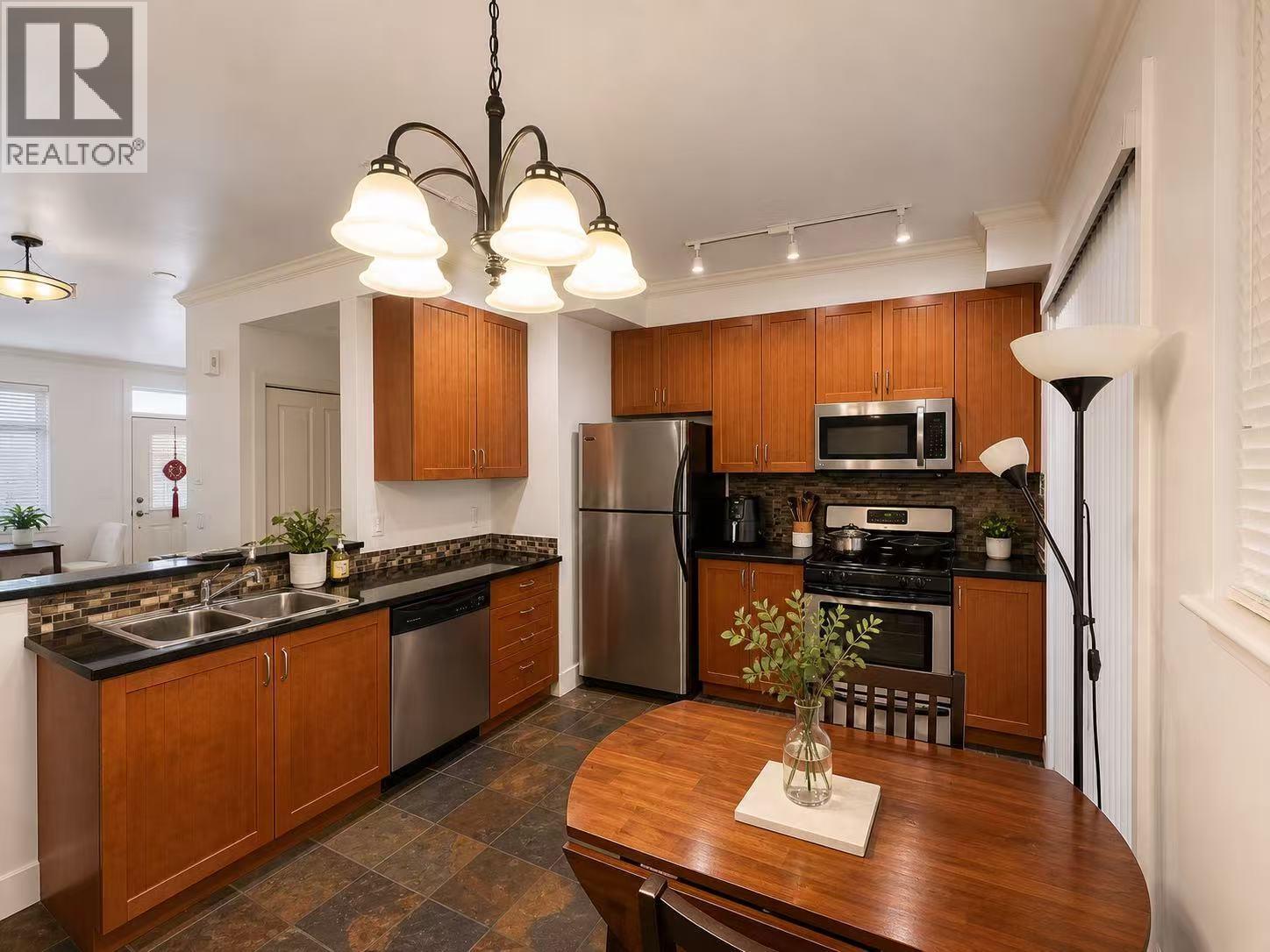 #52-6300 LONDON Road, Richmond