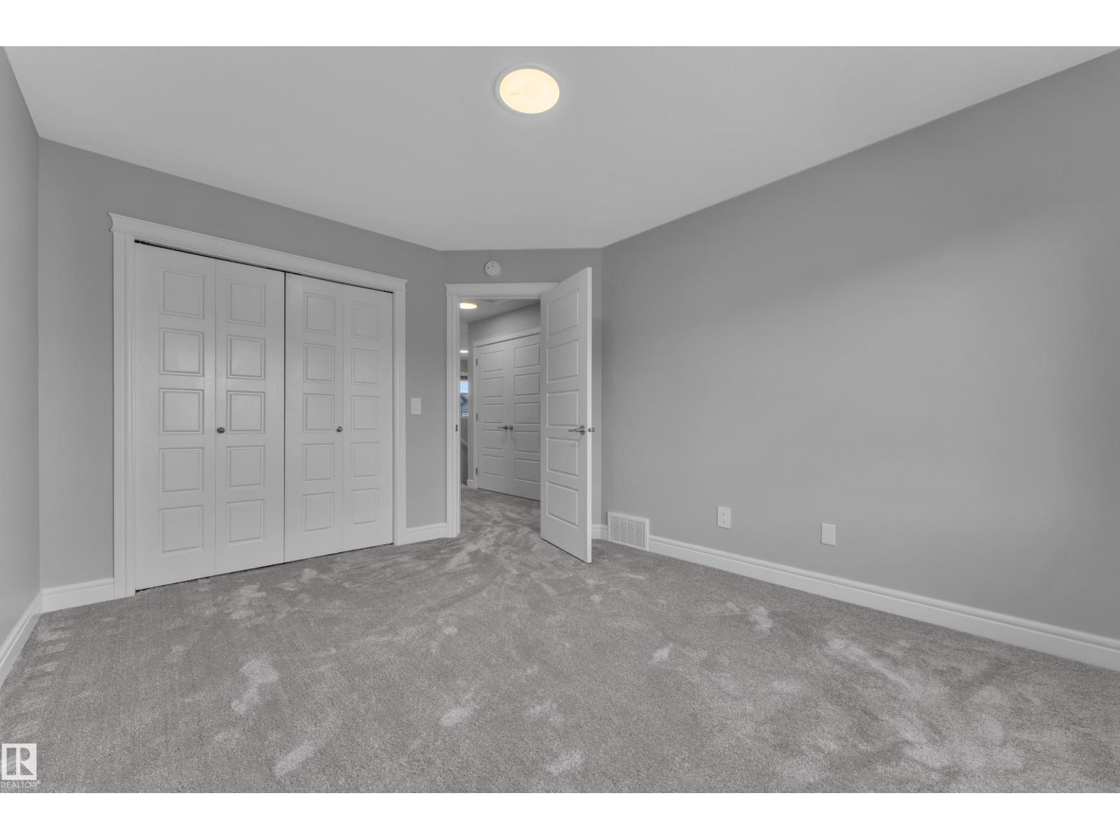 16222 19 AV SW SW - 11