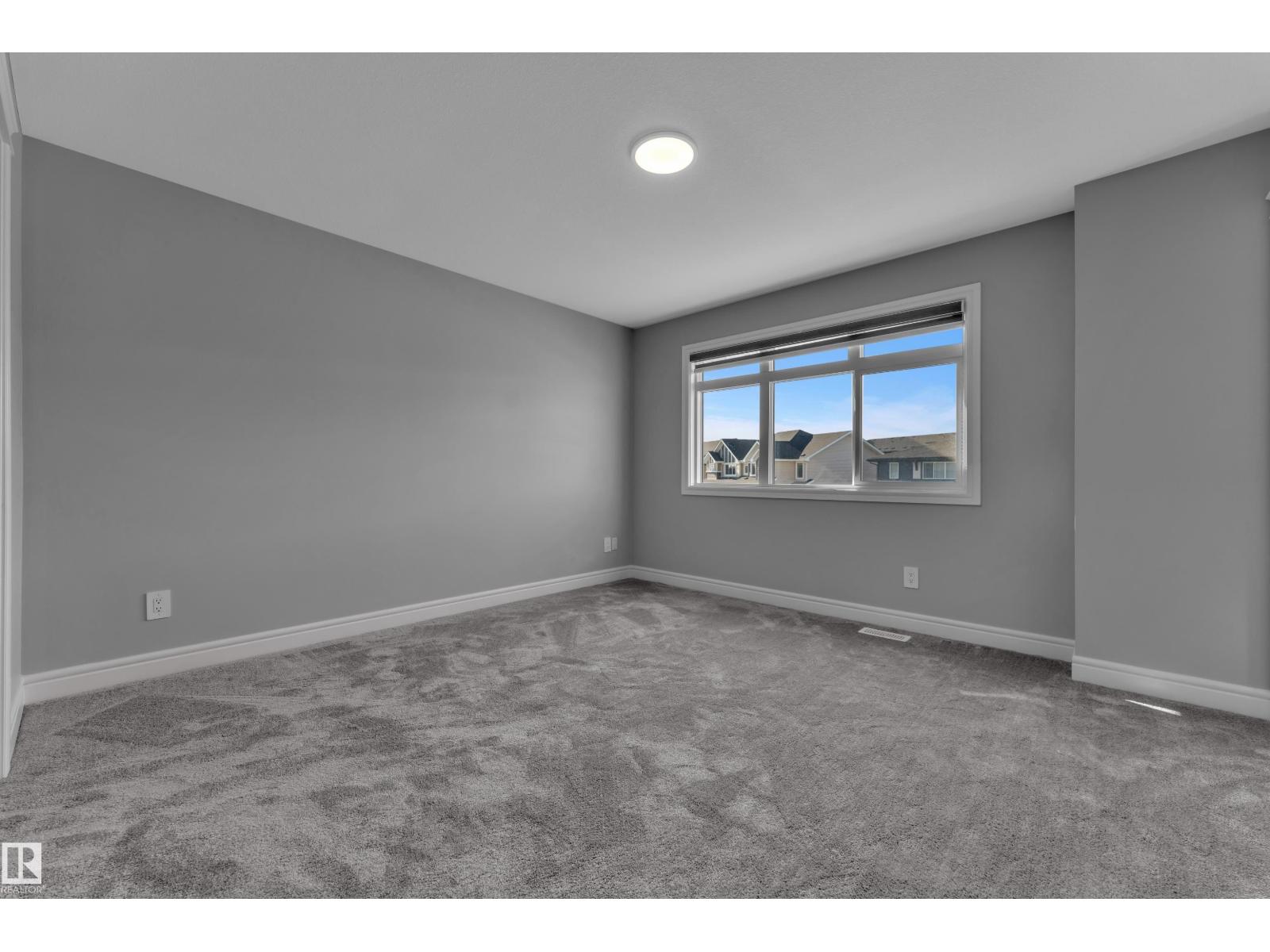 16222 19 AV SW SW - 14