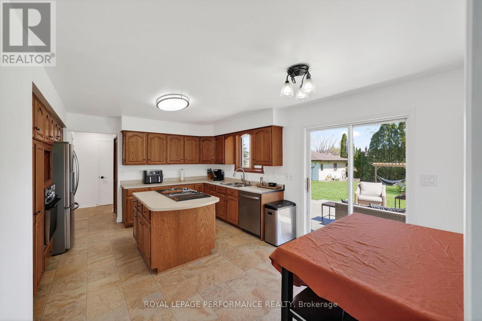1793 DEWHURST AVENUE - 11