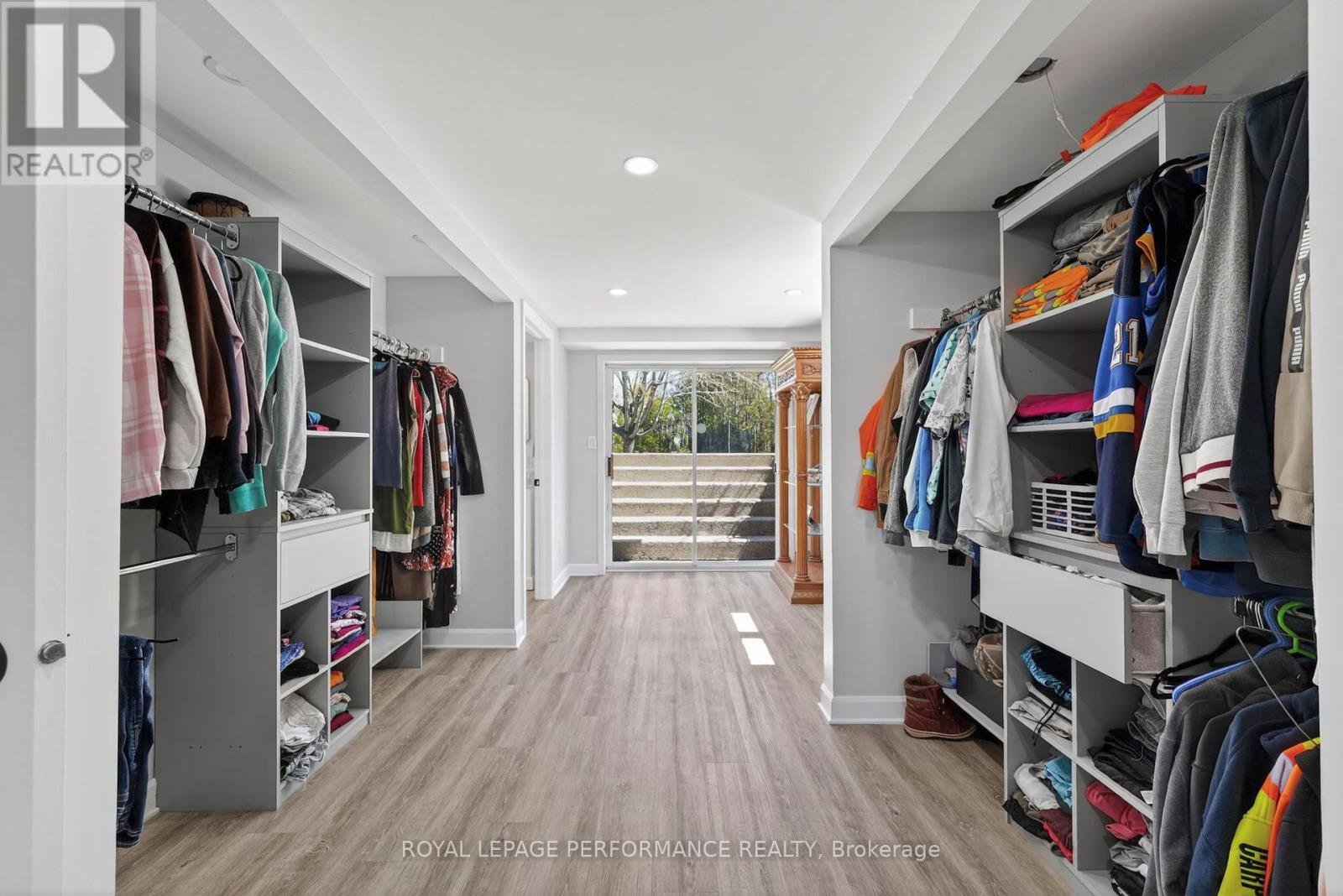 1793 DEWHURST AVENUE - 31