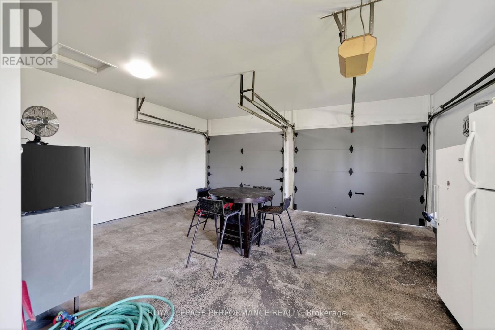 1793 DEWHURST AVENUE - 39