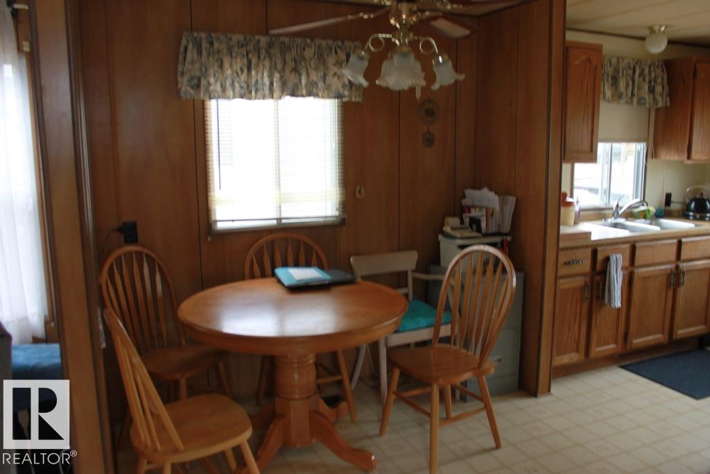 5310 52 ST, Tofield