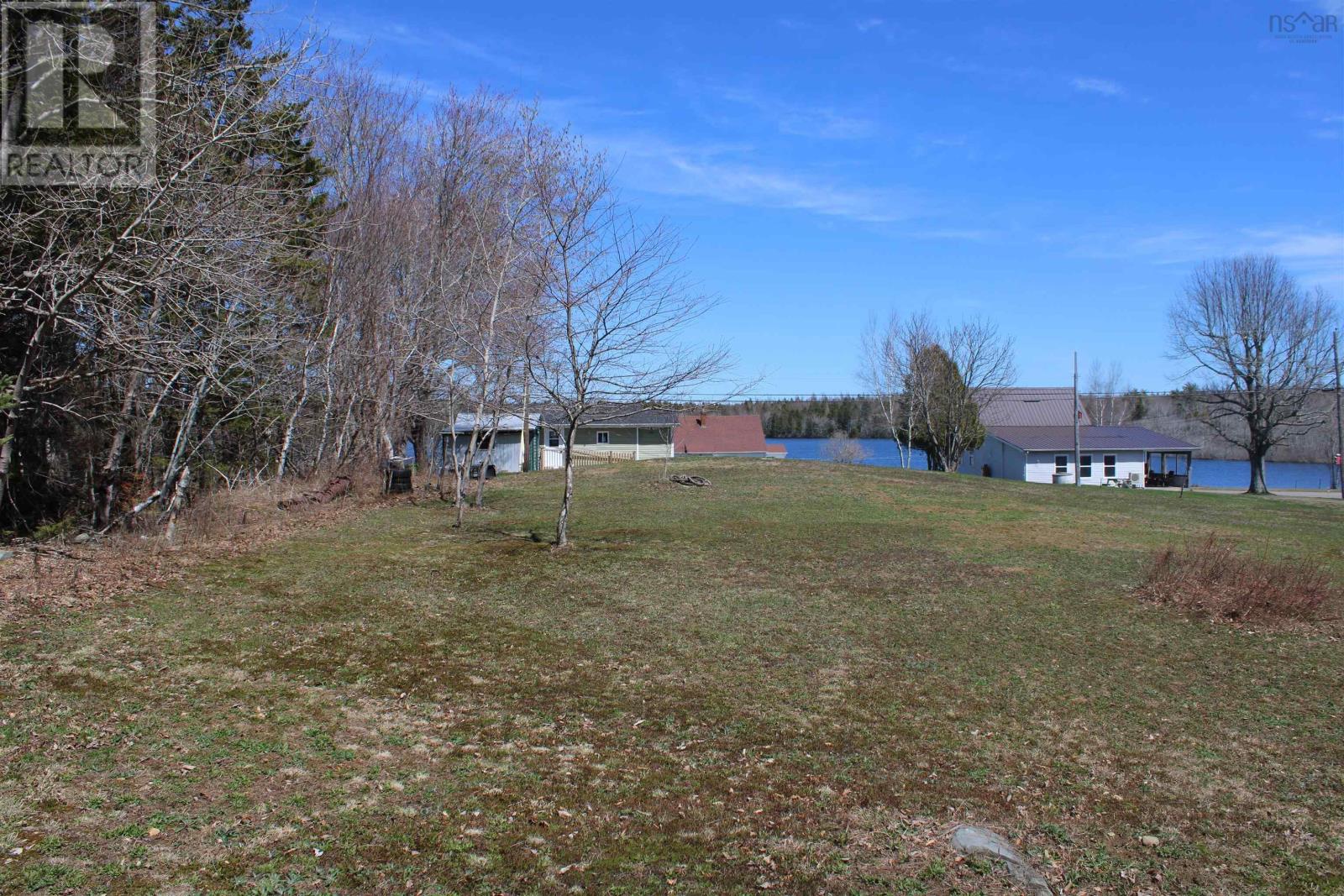 638 French Road - 30