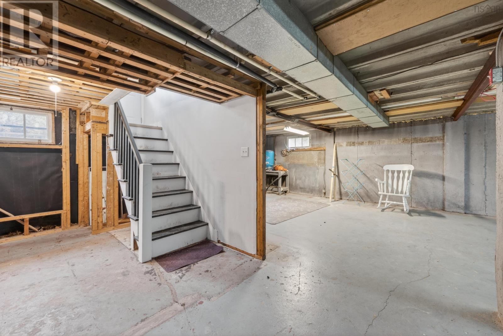 Property 43 of 47 of 73 MACKILLOP