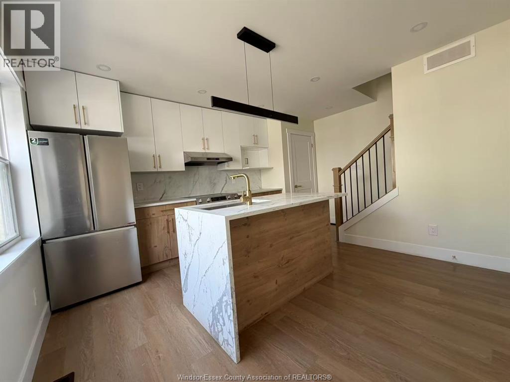 160 ASKIN AVENUE Unit# 3, Windsor, Ontario, N9B2W9 — Photo 2