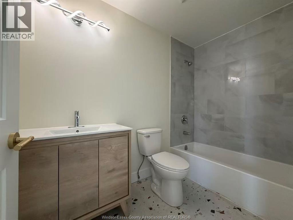 160 ASKIN AVENUE Unit# 3, Windsor, Ontario, N9B2W9 — Photo 6