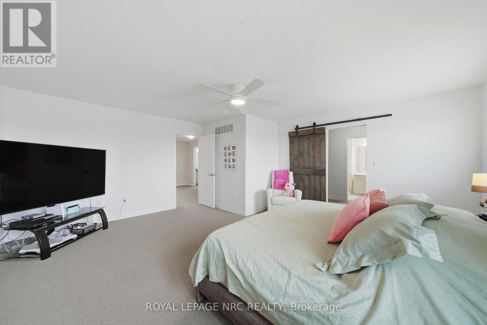 4071 THOMAS STREET - 22