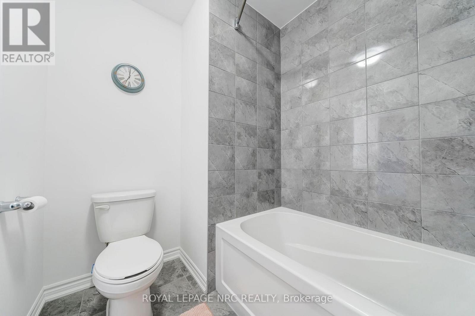 4071 THOMAS STREET - 30