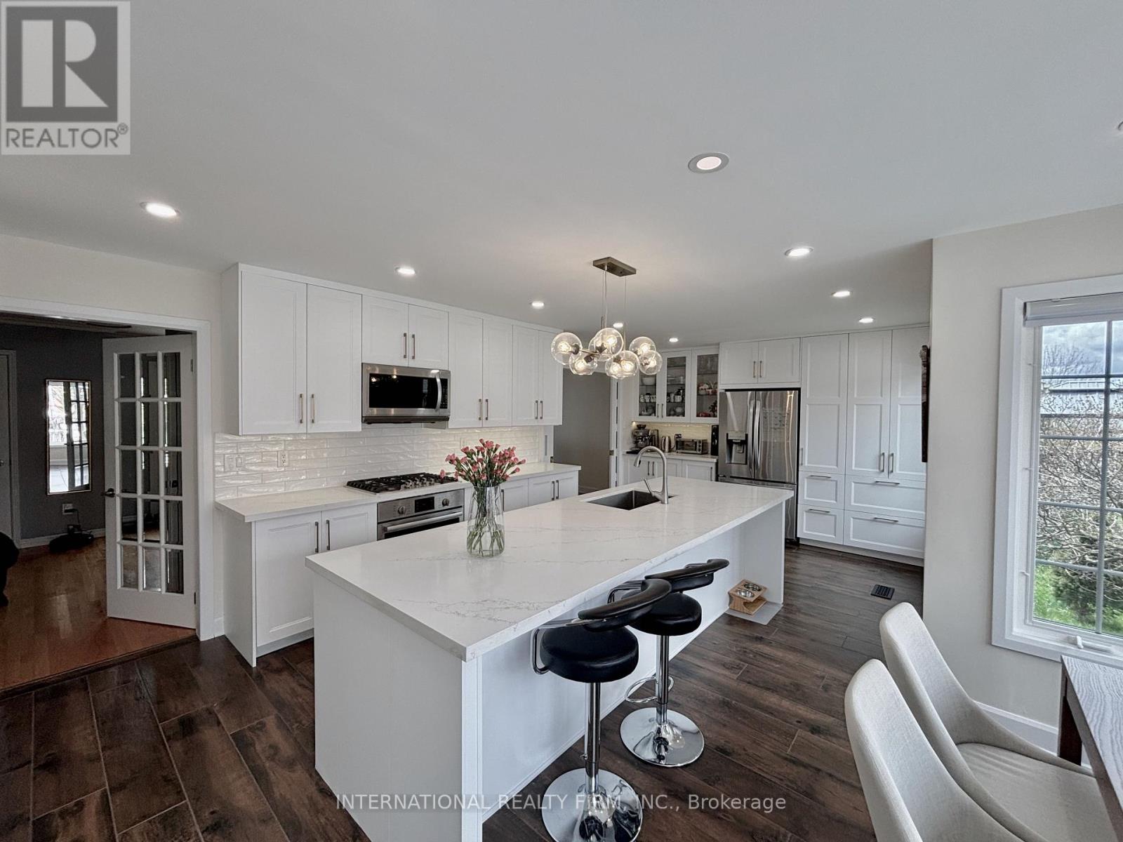 168 WILLOW LANE - 5