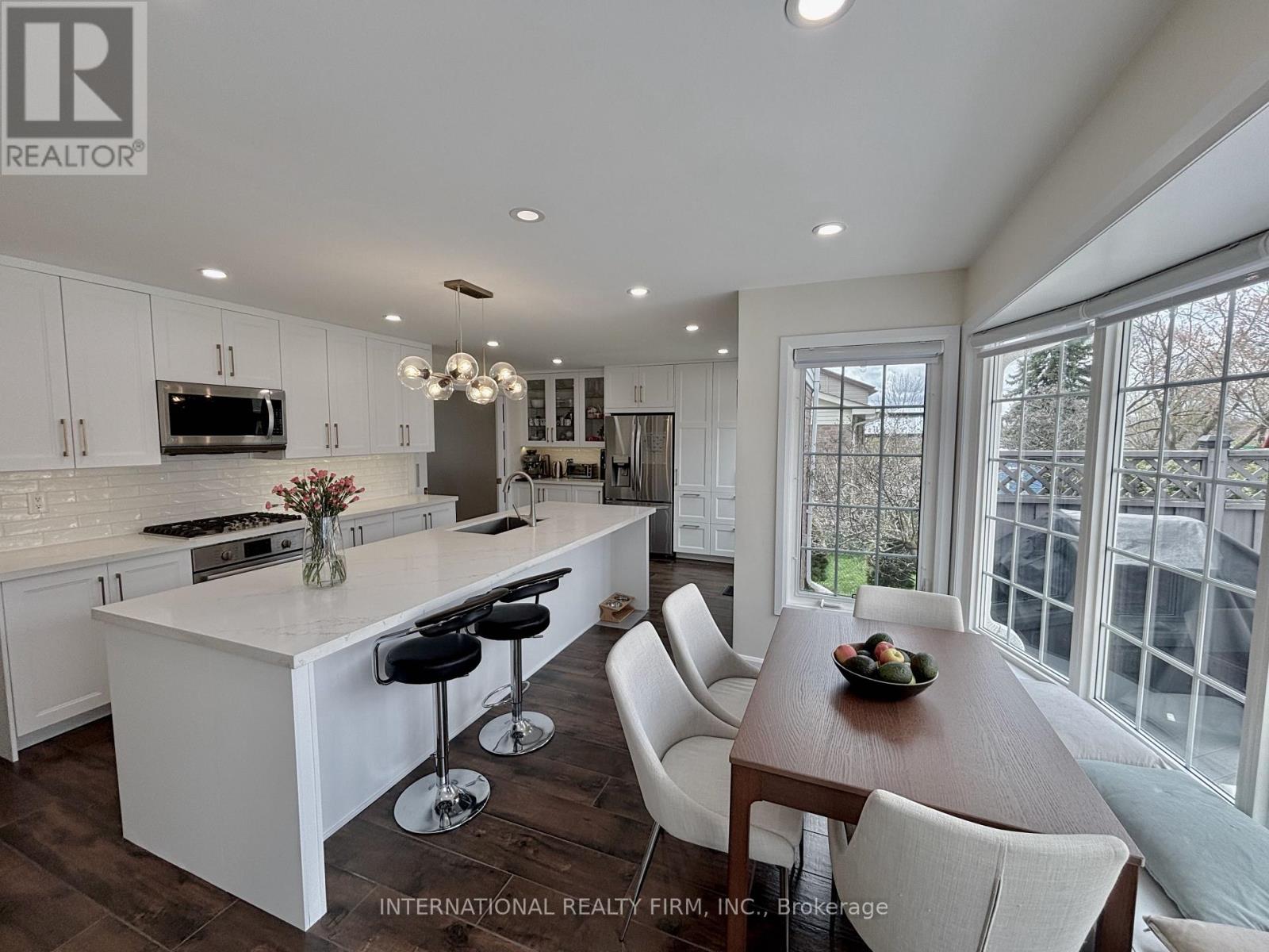 168 WILLOW LANE - 8
