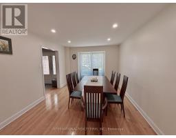 Bedroom 3 - 168 Willow Lane, Newmarket, ON L3Y4J3 Photo 11
