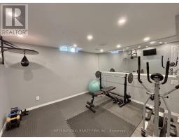 168 Willow Lane, Newmarket, ON L3Y4J3 Photo 26