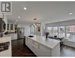 Eating area - 168 Willow Lane, Newmarket, ON L3Y4J3 Photo 7