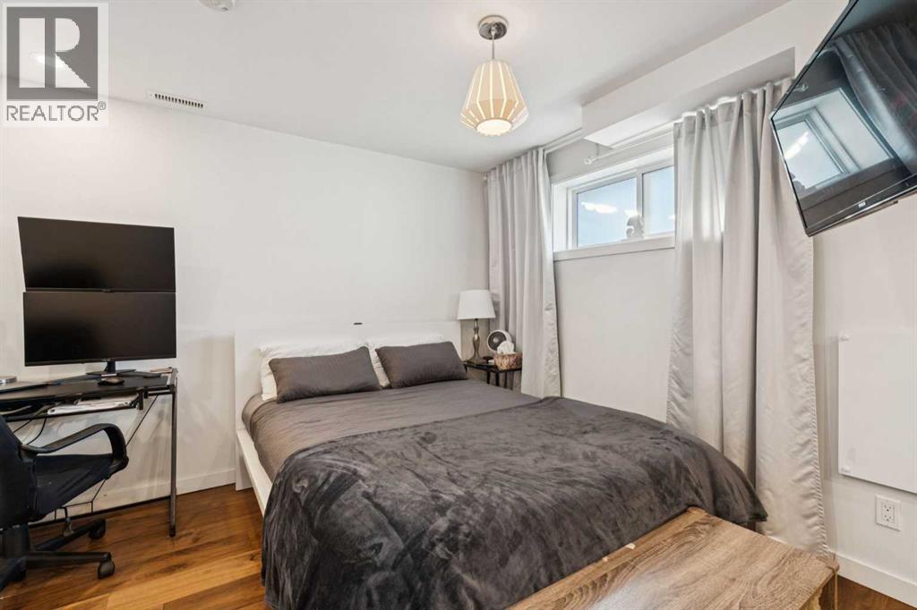 65 Tararidge Close NE - 24