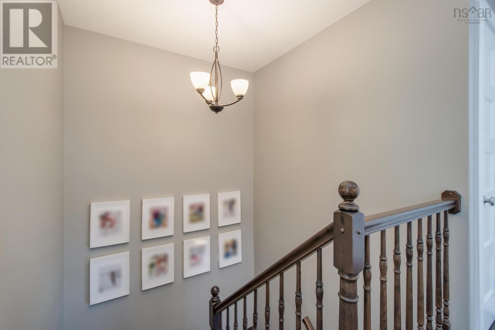 Property 18 of 42 of 30 Avebury Court