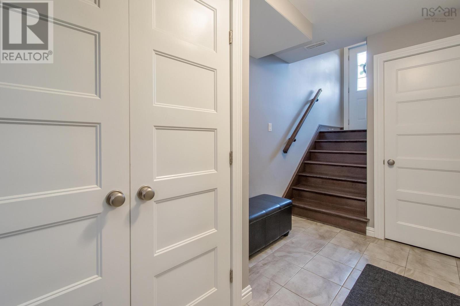 Property 27 of 42 of 30 Avebury Court