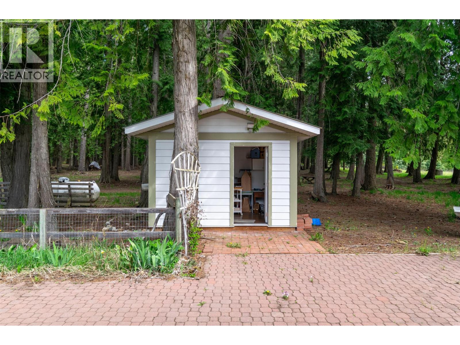  741 Enderby Mabel Lake Road, Enderby