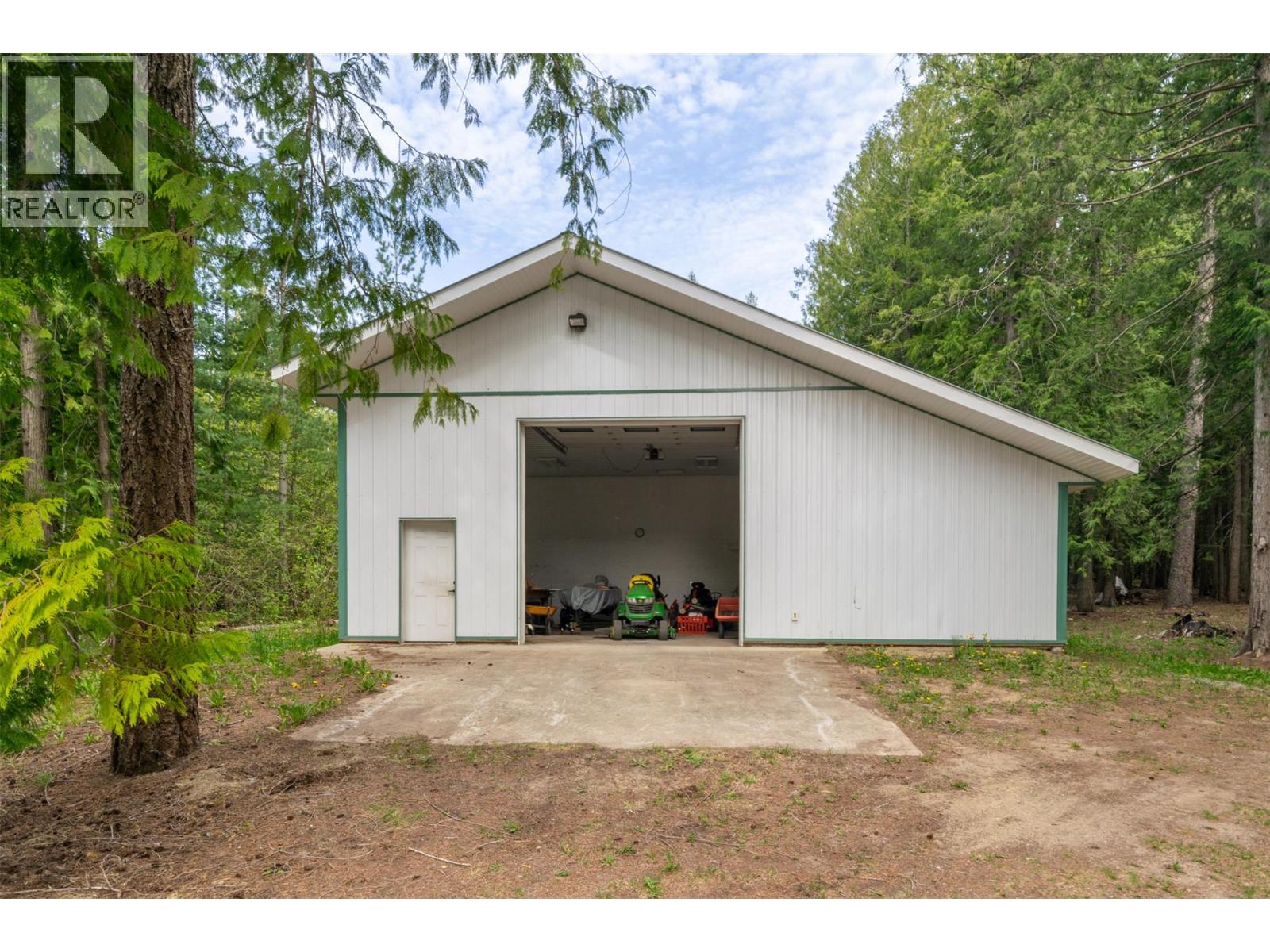  741 Enderby Mabel Lake Road, Enderby