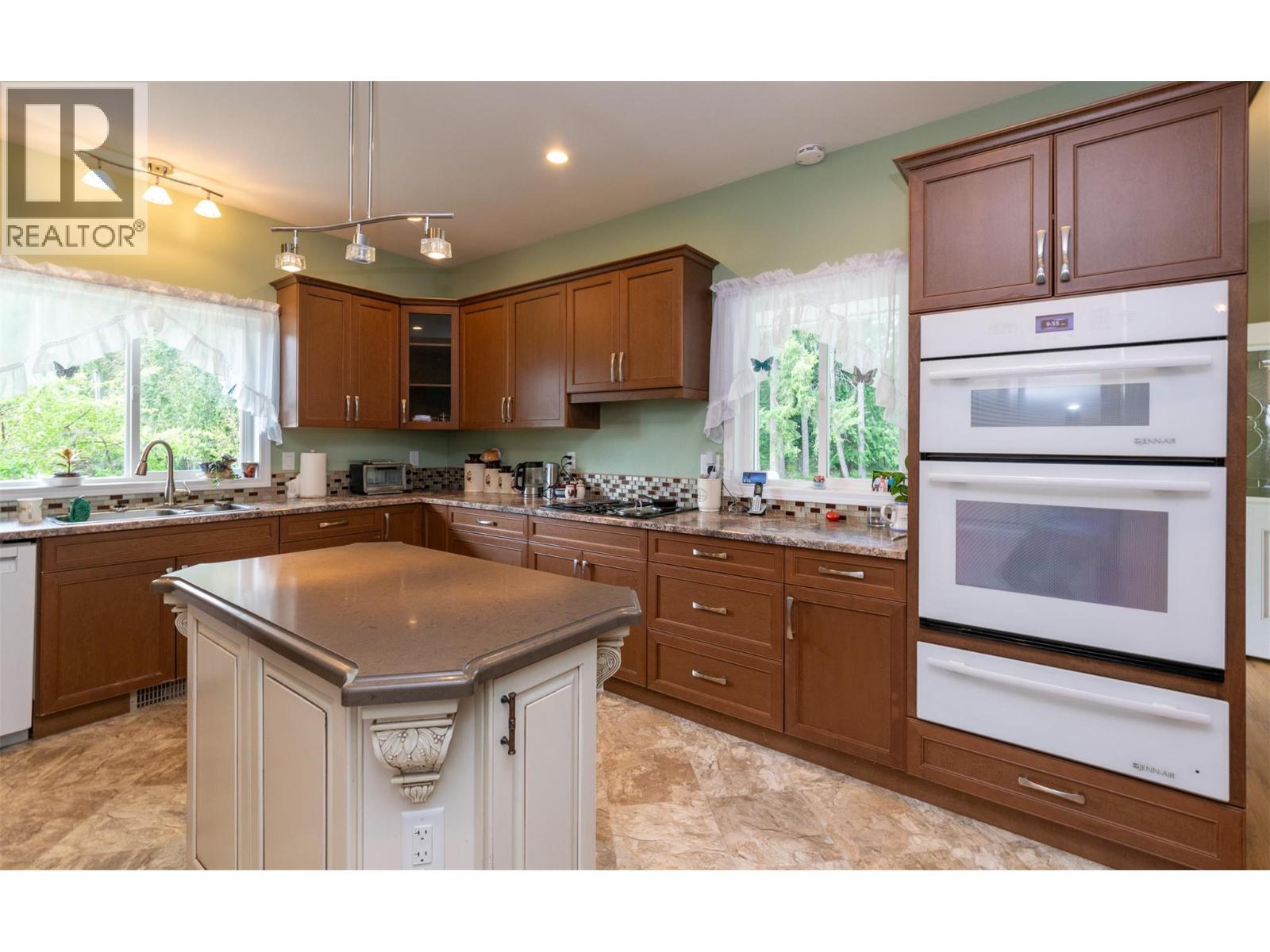  741 Enderby Mabel Lake Road, Enderby