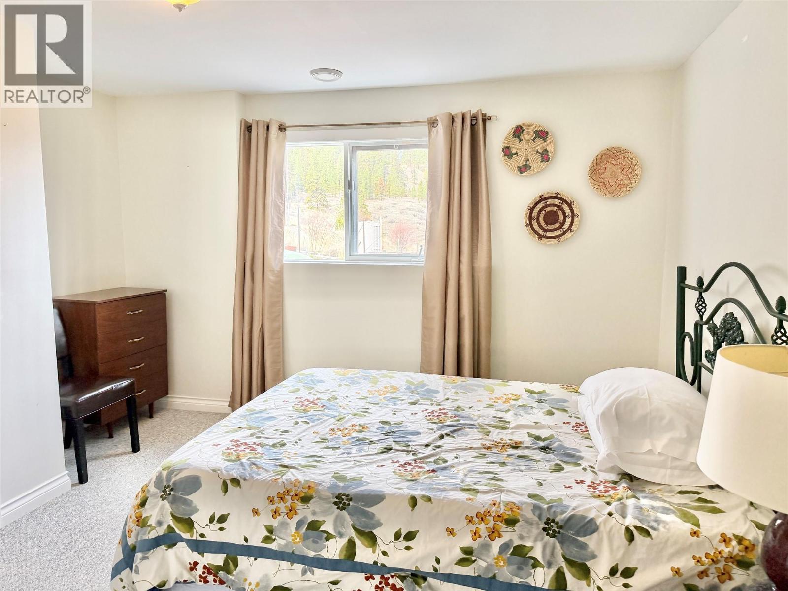 614 Wilson Mountain Road, Oliver