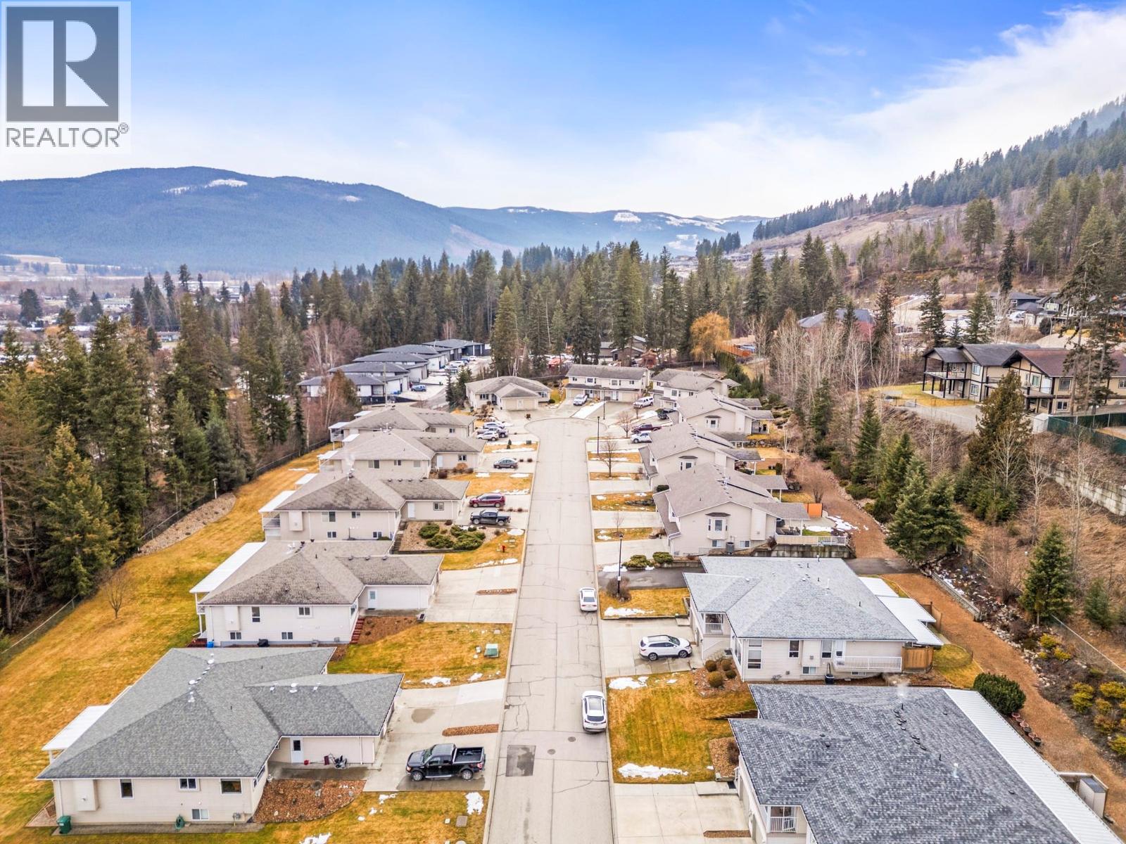 #55 2675 Pine Avenue - 70