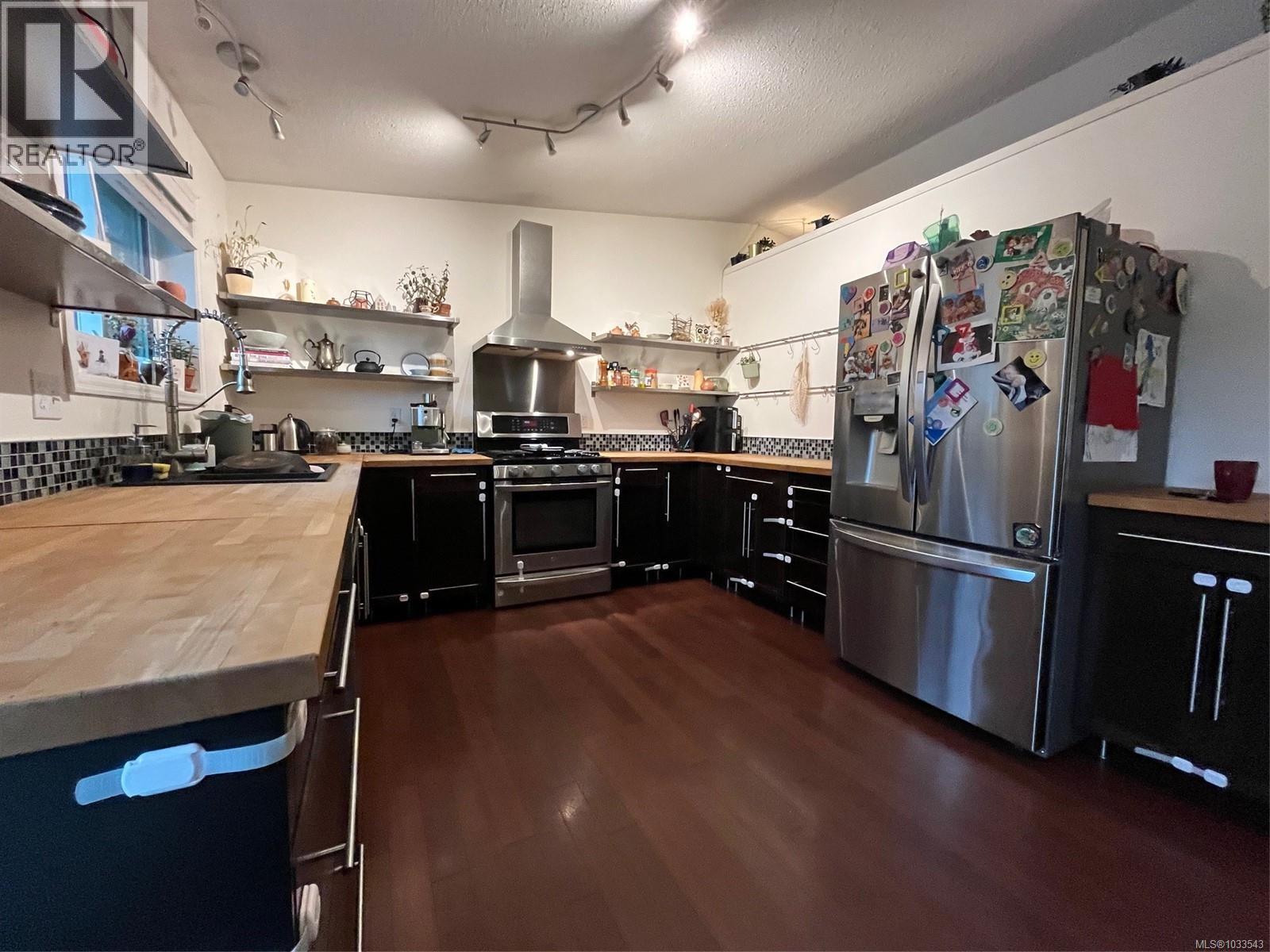 1646 Maquinna Ave, Comox