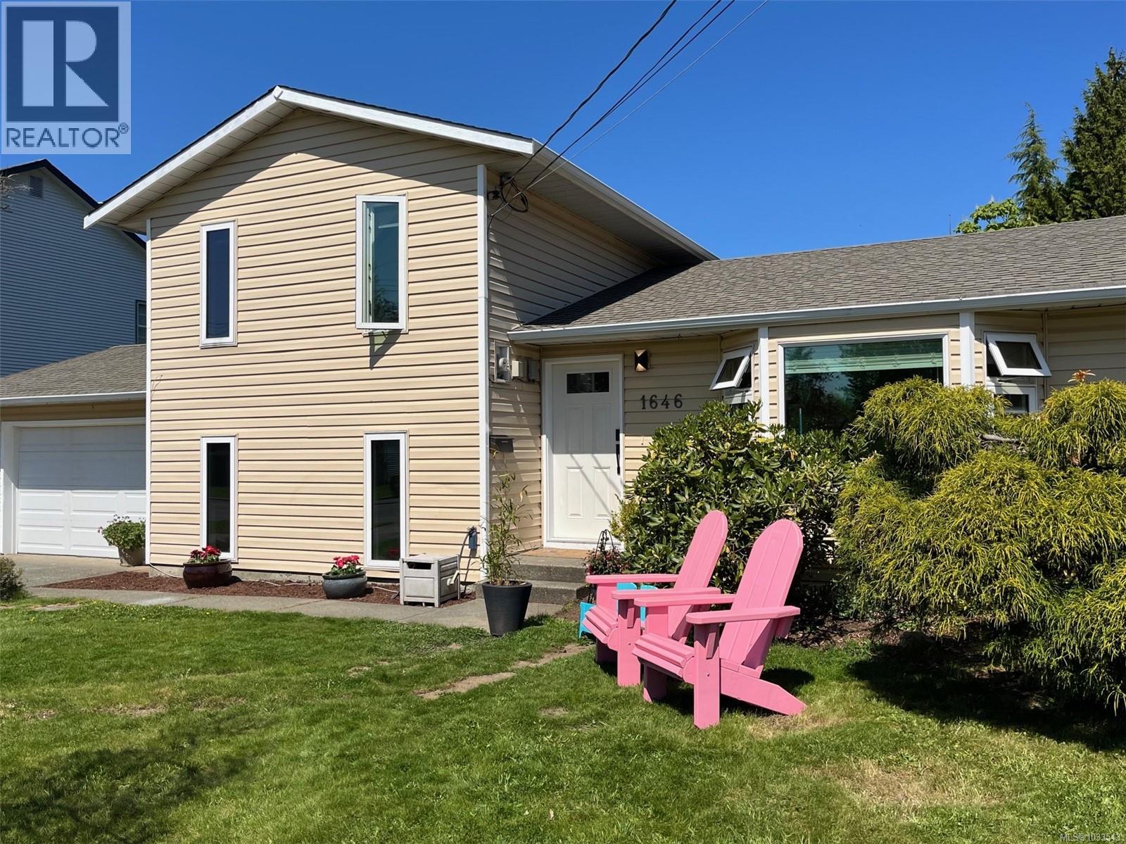 1646 Maquinna Ave, Comox